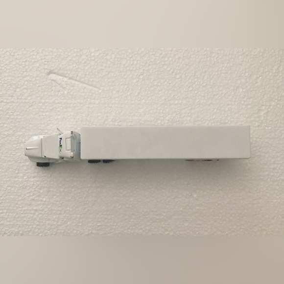 Daron FedEx Ground
Tractor Trailer - Picture 3 of 3